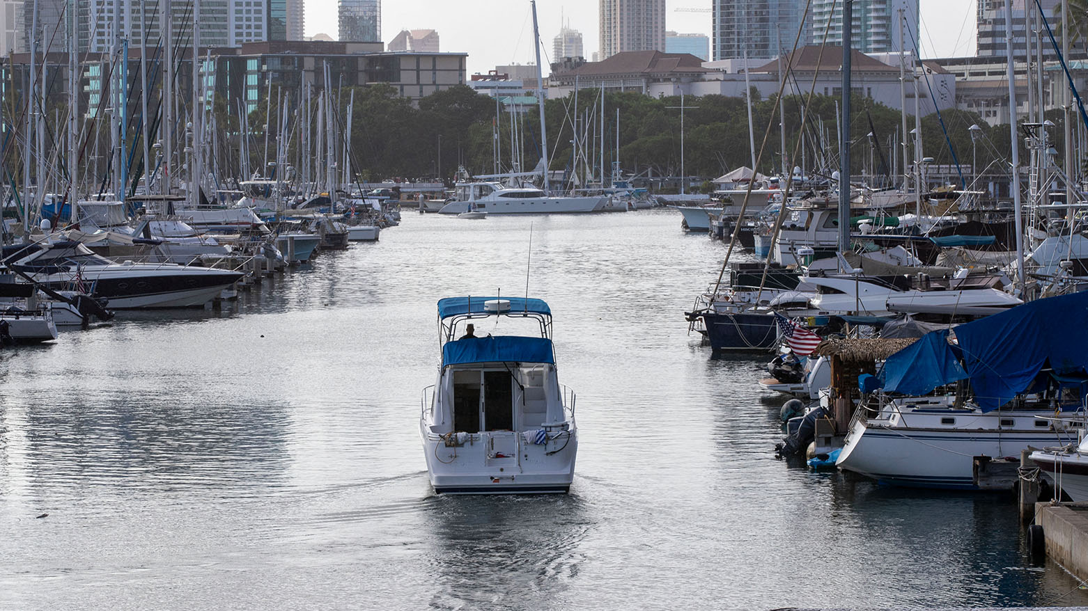 السلطات الصينية تحذر من خطر تسونامي في أجزاء من شرق البلاد
