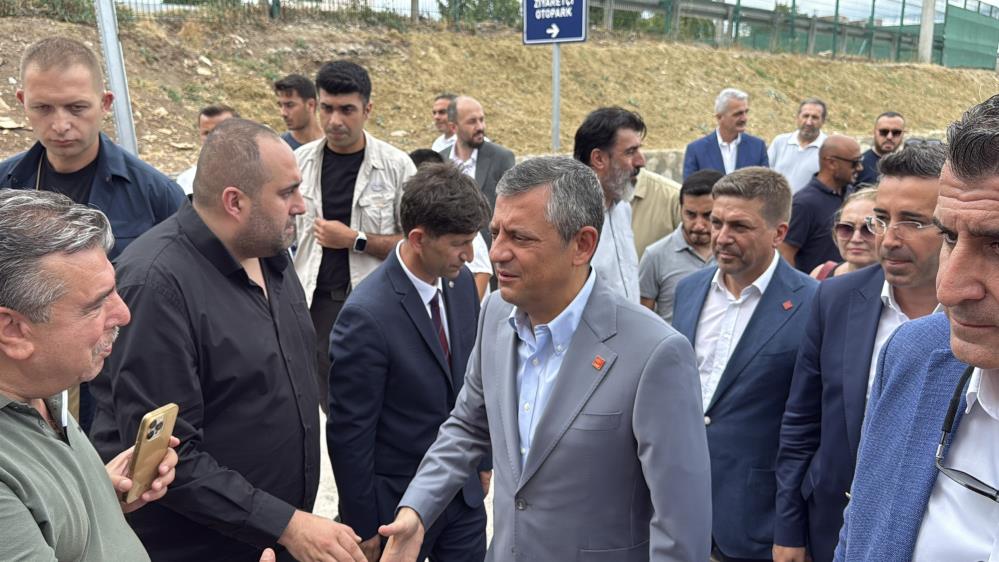 Özgür Özel, Figen Yüksekdağ'ı cezaevinde ziyaret etti