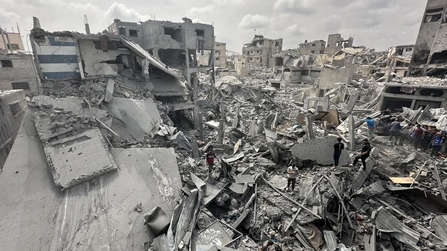 İsrail'in Gazze'ye son saldırılarında 29 kişi hayatını kaybetti