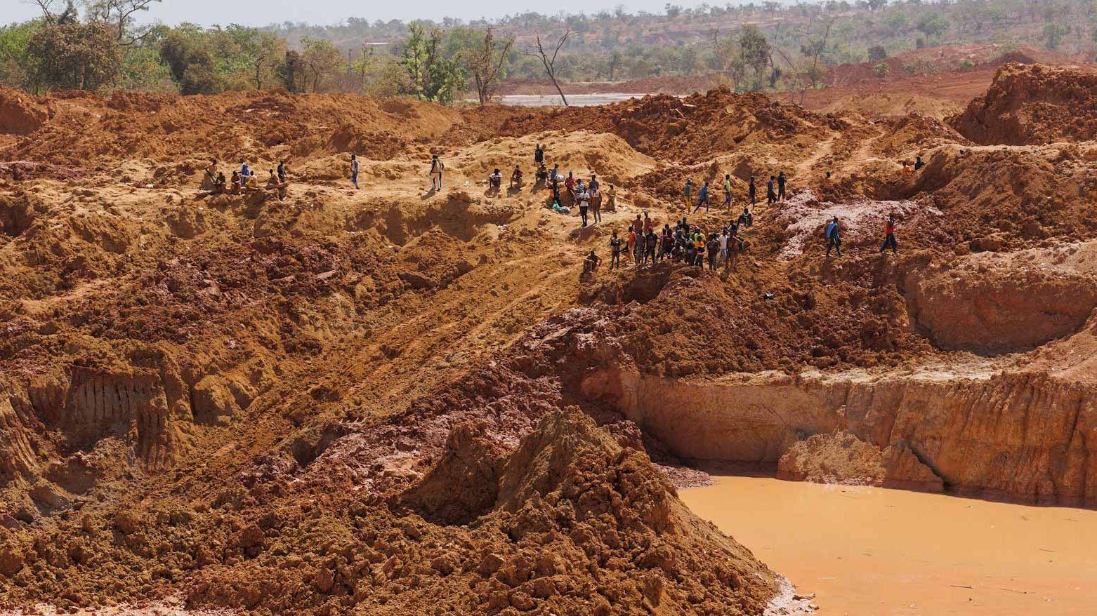 مقتل خمسة أشخاص بانهيار في منجم ذهب في بوليفيا