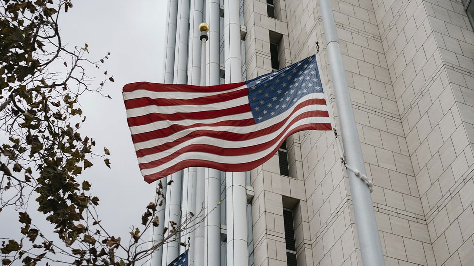 الولايات المتحدة تغلق سفارتها في هايتي بسبب تبادل عنيف لإطلاق النار