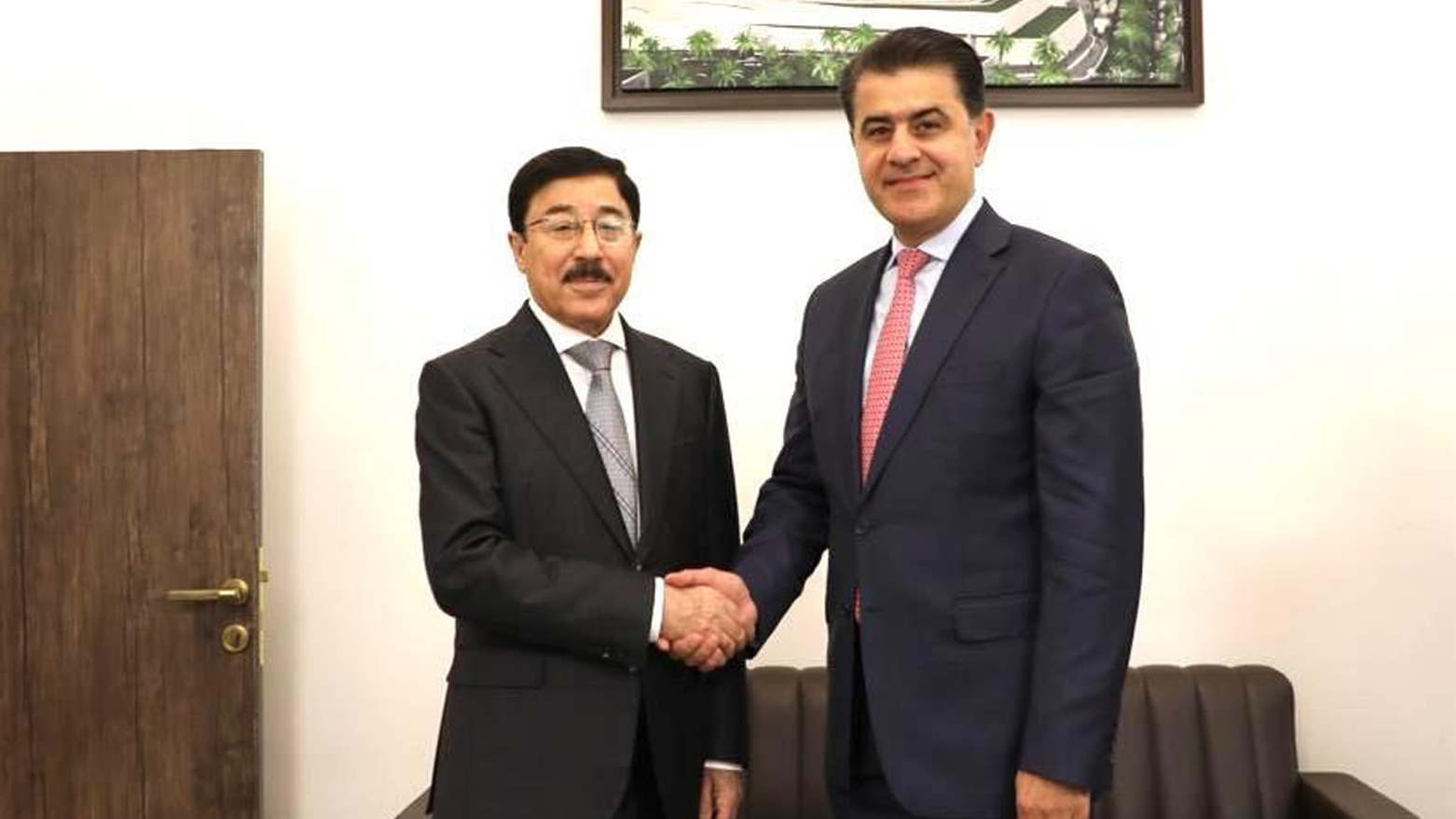 دیمەنێکی کۆبوونەوەی بڵند محەممەد و عەلی عەلاق لە بەغدا