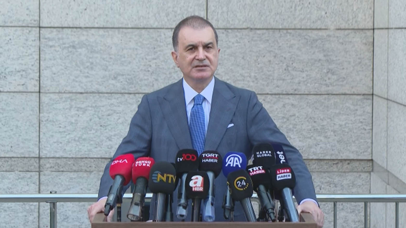Berdevkê AK Partiyê: Komîsyon ji bo proseya çekdanîn û xwehilweşandina PKKê hatiye damezrandin