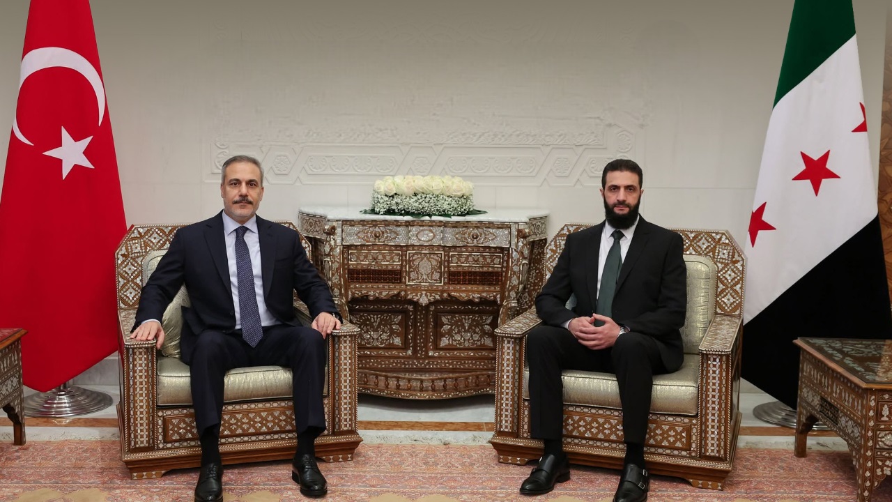 Türkiye Dışişleri Bakanı Hakan Fidan ve Suriye Devlet Başkanı Ahmed Şaraa (FOTO-AA)