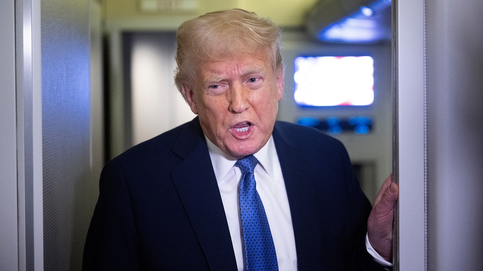 ترامب يطالب بإجراء تعداد سكاني يستثني المهاجرين غير النظاميين