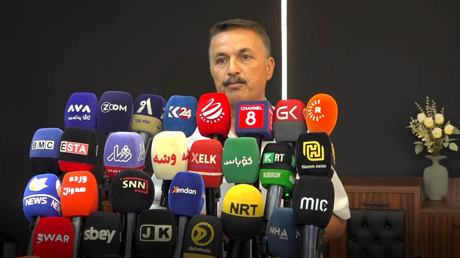Luqman Jaff, a member of the executive board of the Sulaimani branch of the Kurdistan Contractors Union, speaking at the presser, Aug. 7, 2025. (Photo: Kurdistan24)