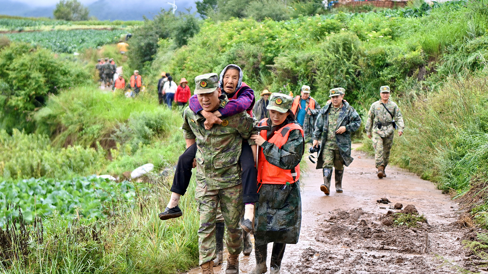 10 قتلى و33 مفقوداً جراء الفيضانات في شمال غرب الصين