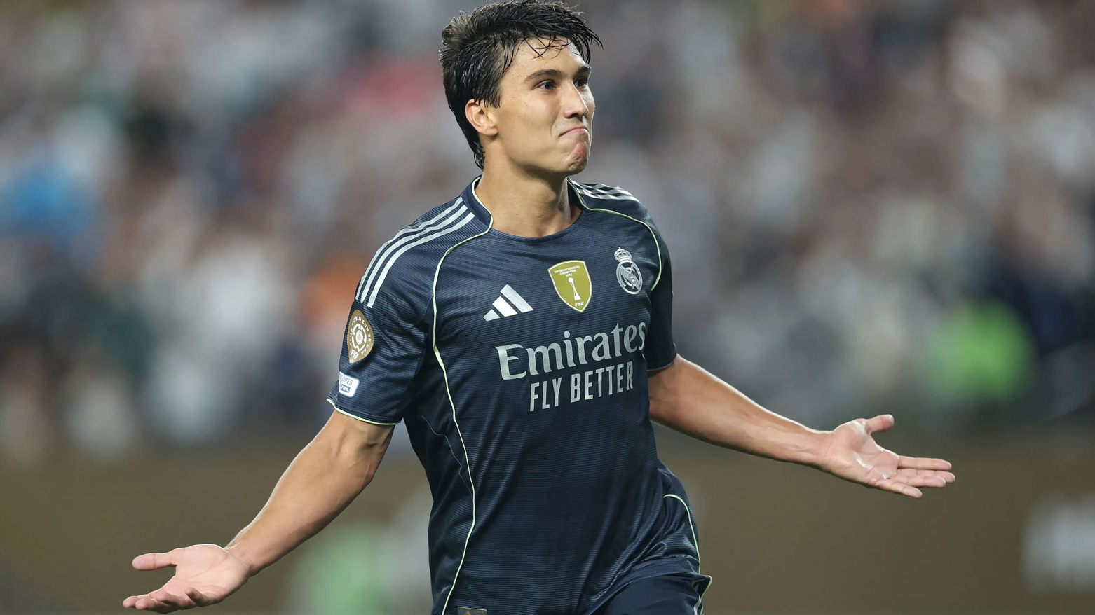 ريال مدريد يمدد عقد مهاجمه الشاب غونزالو غارسيا