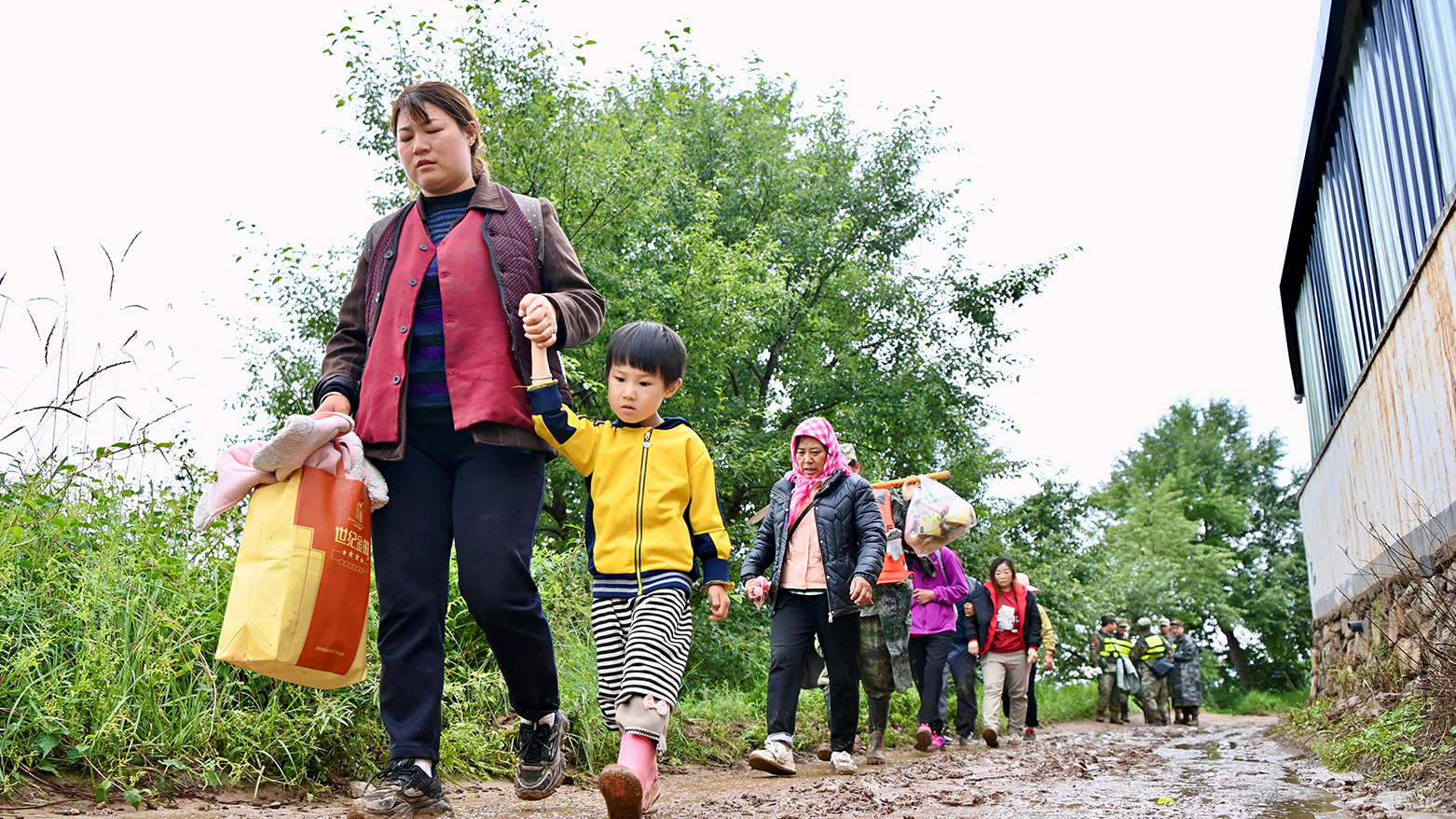 ارتفاع حصيلة فيضانات الصين إلى 13 قتيلاً و30 مفقوداً