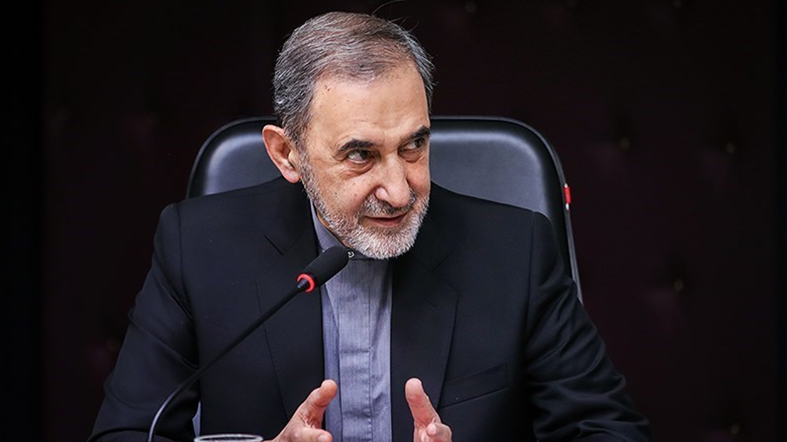 مستشار المرشد الإيراني علي أكبر ولايتي