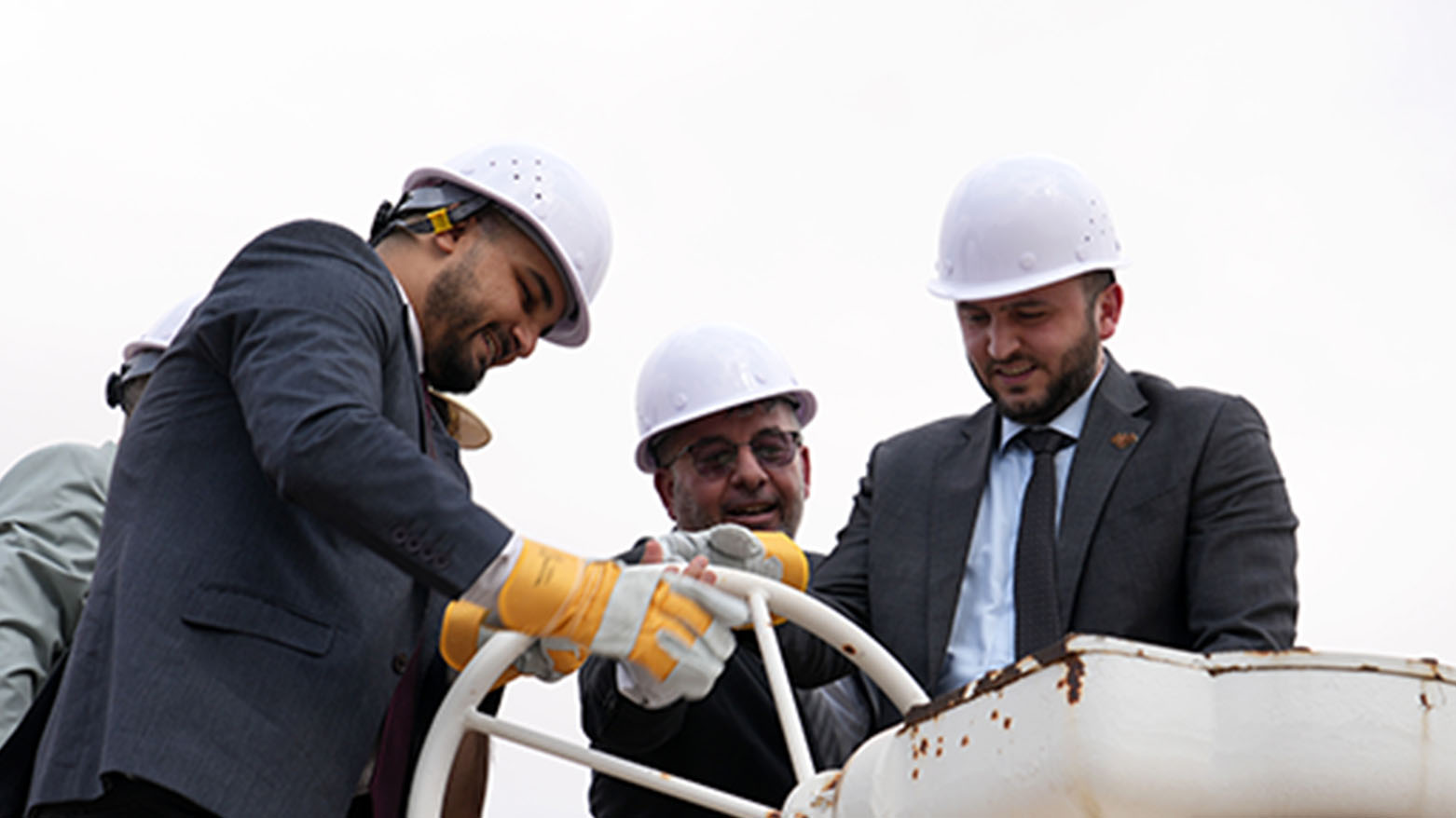 الغاز الأذربيجاني يصل إلى محطة جندر لتوليد الكهرباء في حمص