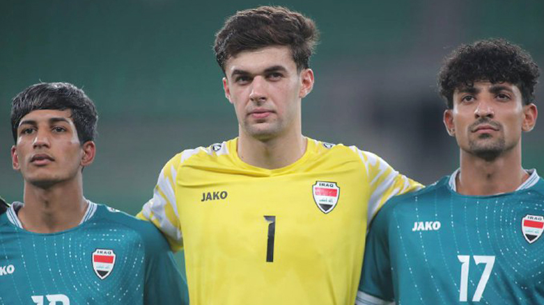 عومران زەكی گۆڵپارێزی كوردی زاخۆ و یانەی موسڵ لە نێوان دوو یاریزانی ئۆڵمپی عێراق