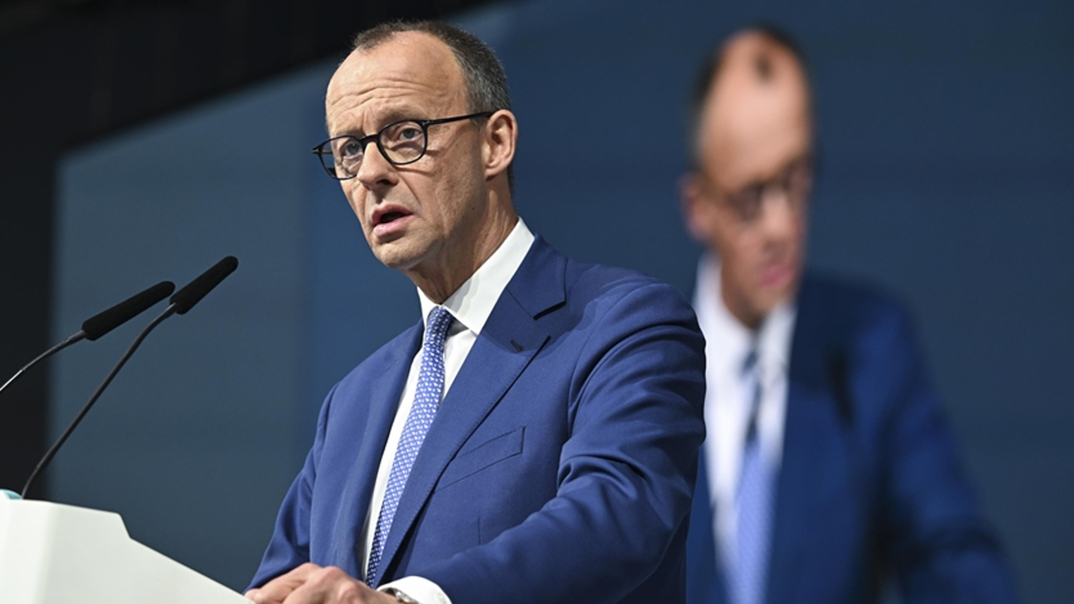 ميرتس يعتقد أن زيلينسكي سيشارك في القمة المرتقبة بين ترامب وبوتين