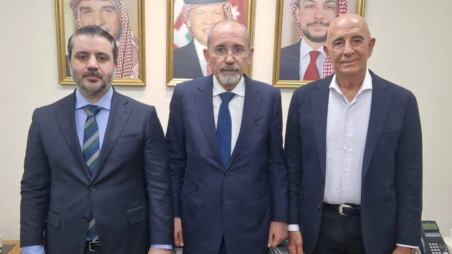 Civîna sêalî li Emanê: Pirsên agirbest û "nenavendîbûna" Sûriyeyê li ser maseyê ne