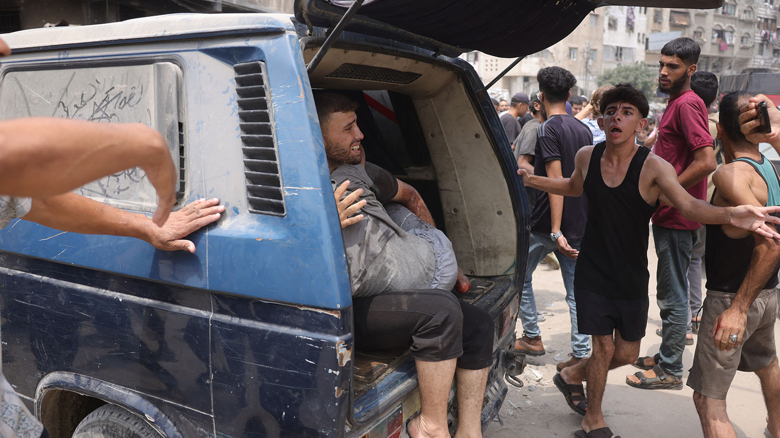 وفد قيادي بحماس يتوجه الى القاهرة وسط كلام عن اقتراح هدنة جديد في قطاع غزة