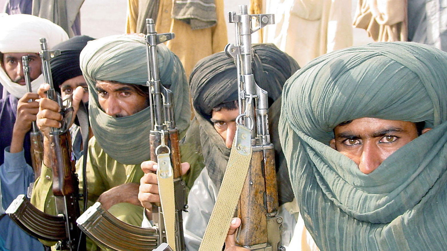 مقاتلون من جيش تحرير بلوشستان (رويترز)