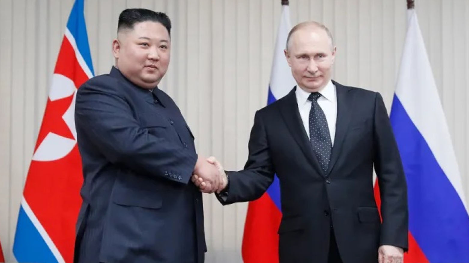 بوتين وكيم يتعهدان خلال مكالمة هاتفية "تعزيز التعاون"