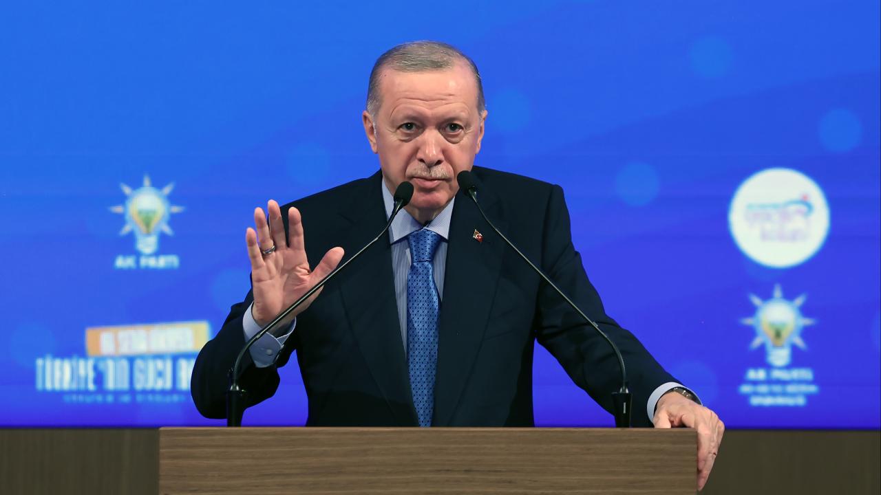 Erdoğan: "Belediyeler rüşvetçi çetelerden kurtulacak"