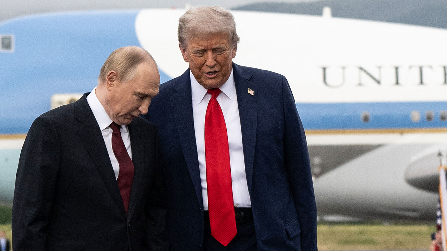 ترامب يؤيد مقترح بوتين بشأن الأراضي الأوكرانية