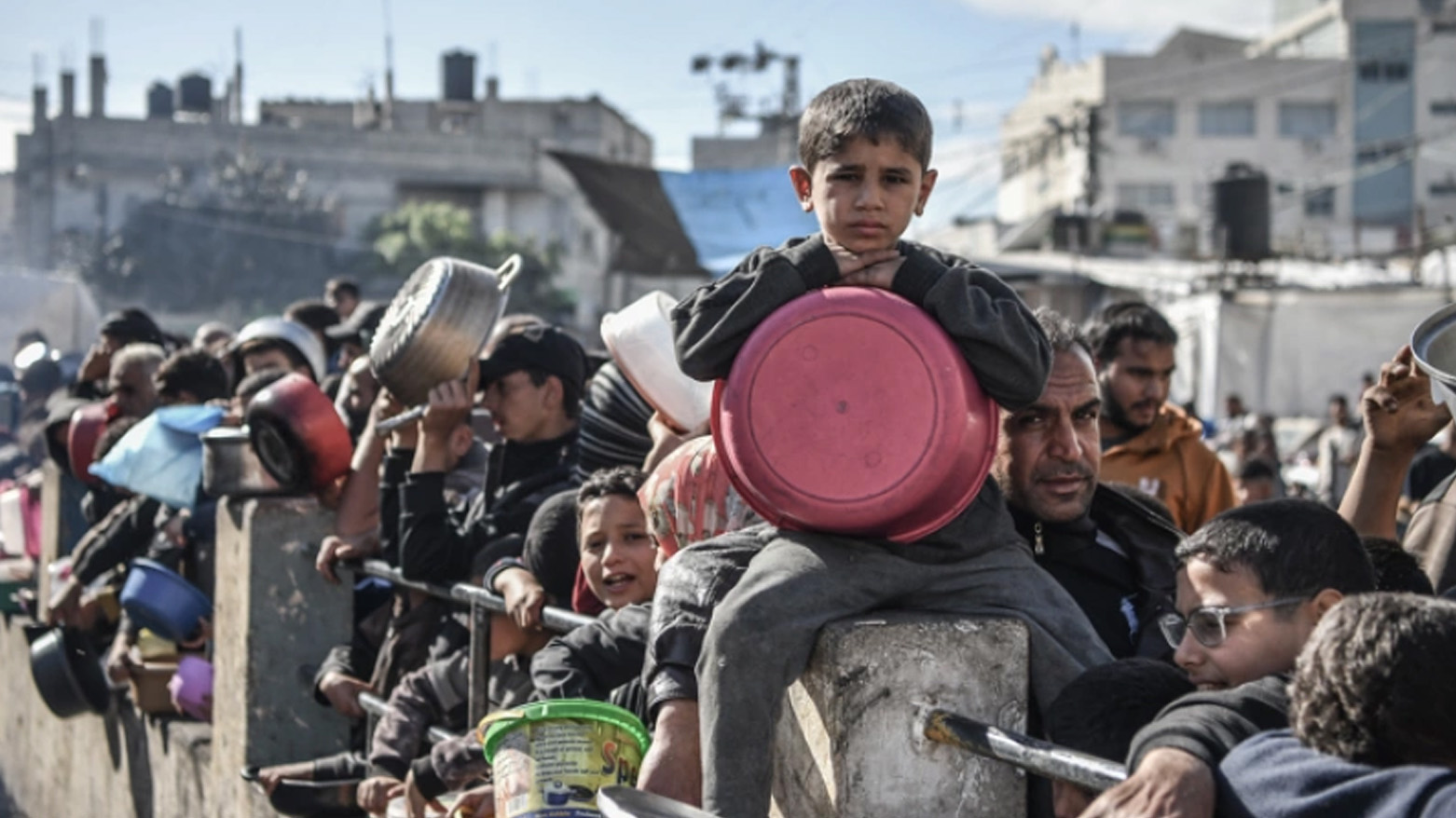 Gazze'de son 24 saatte beş kişi açlıktan yaşamını yitirdi