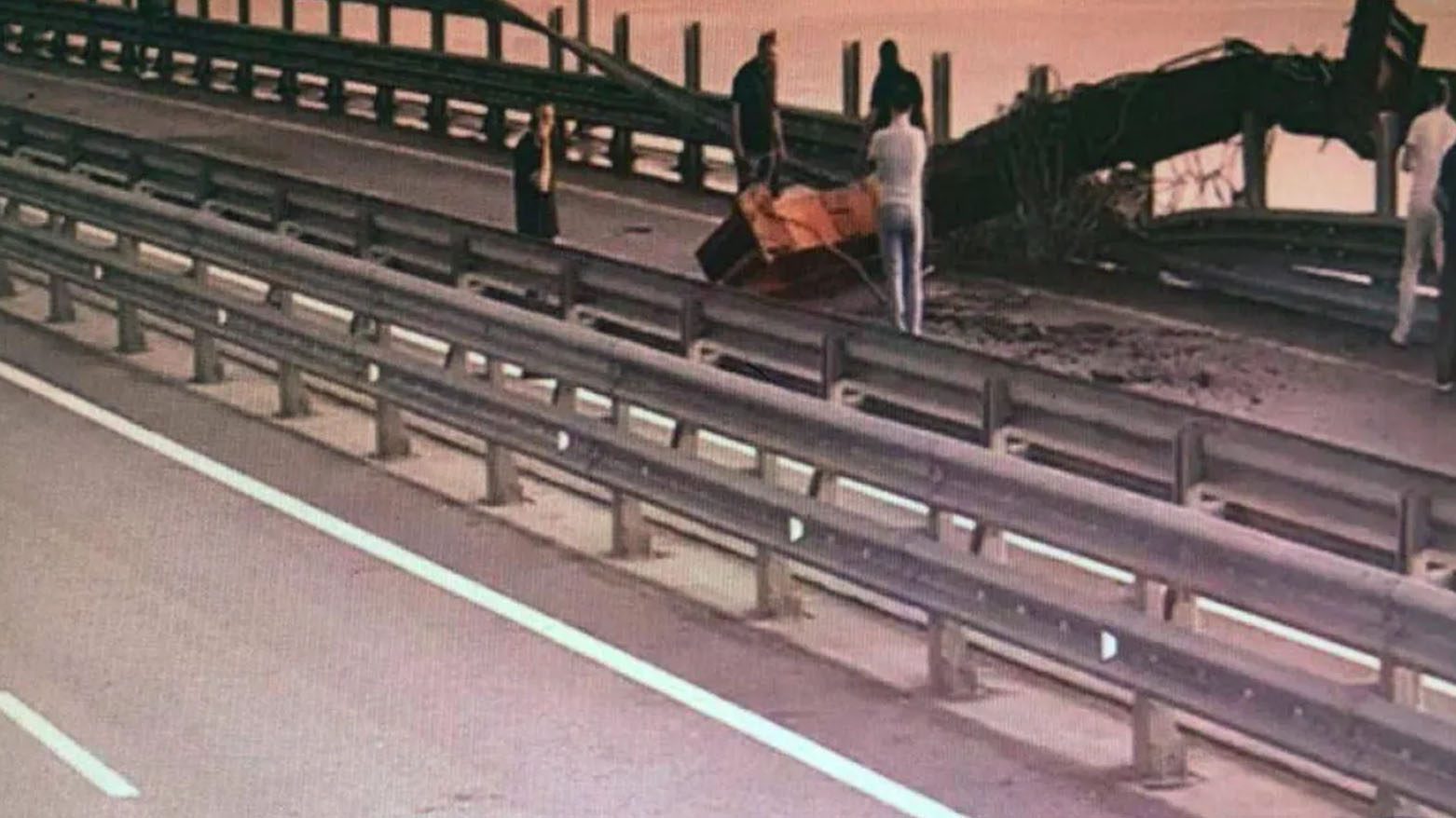 روسيا: إحباط مخطط أوكراني لتفجير جسر القرم