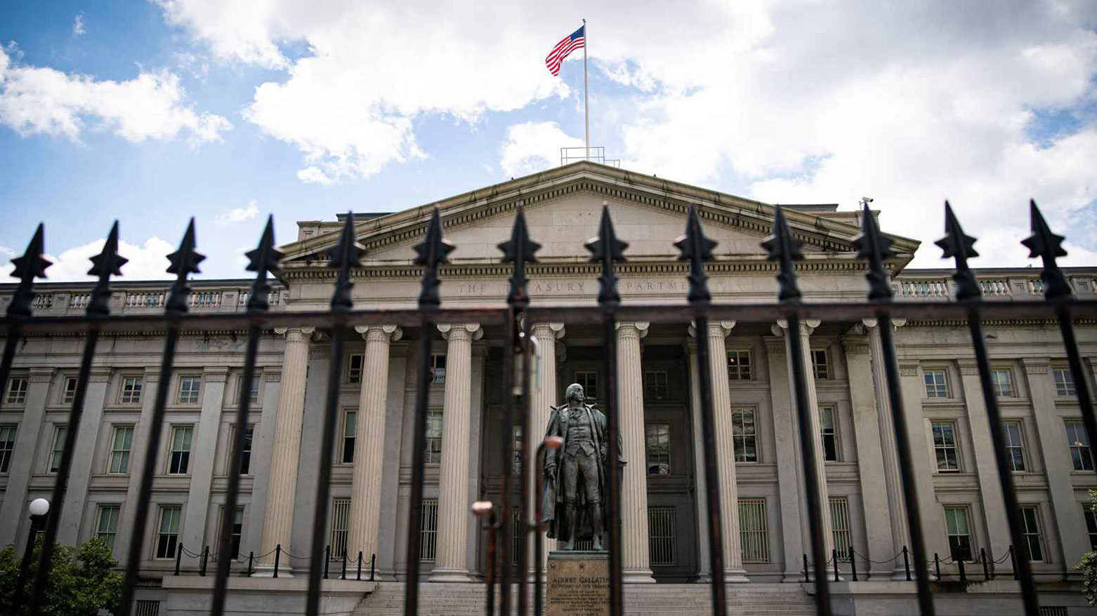 مقر وزارة الخزانة الأميركية (رويترز)