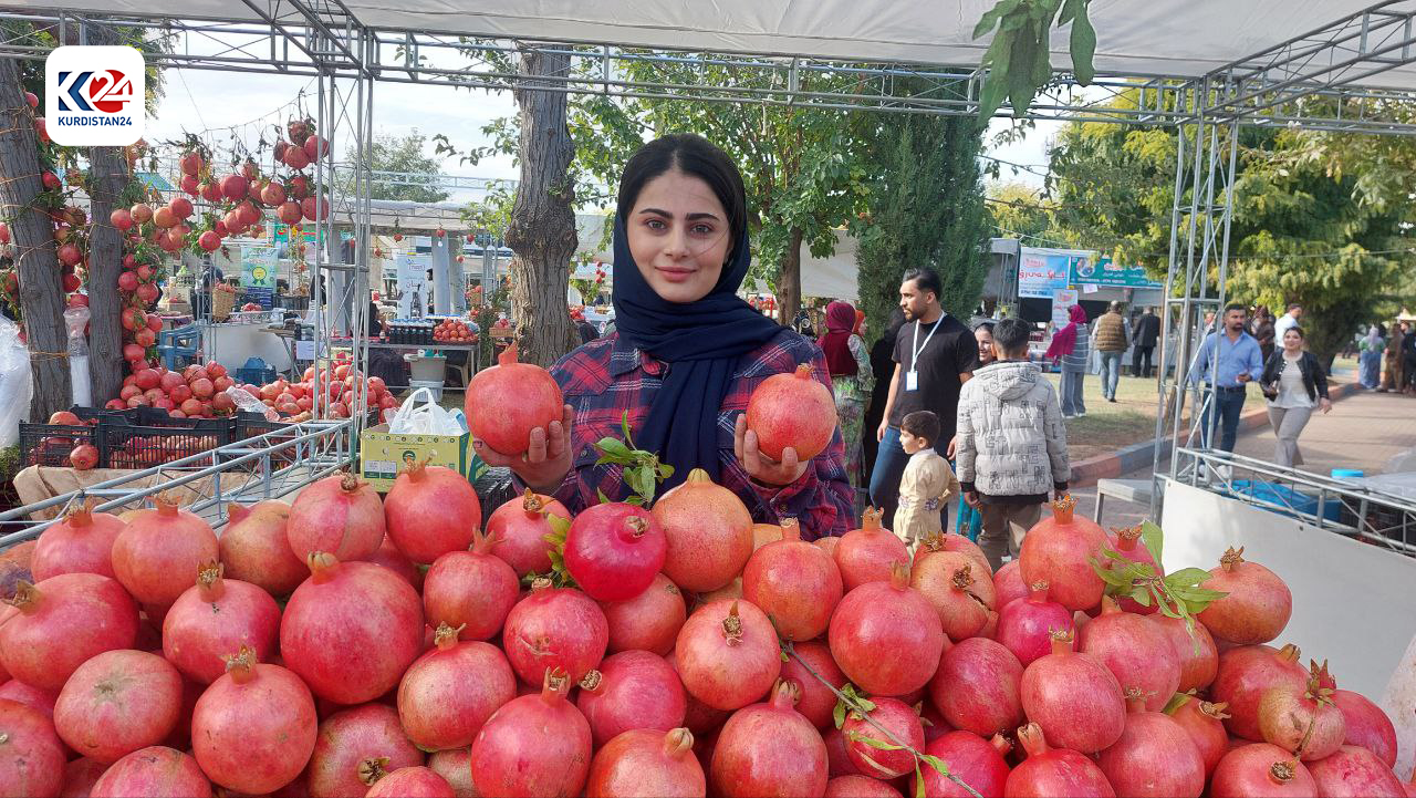 A young Kurdish girl selling Pomegranate, during Halabja Pomegranate Annual Festival, November 1, 2024. (Photo: Kurdistan24)