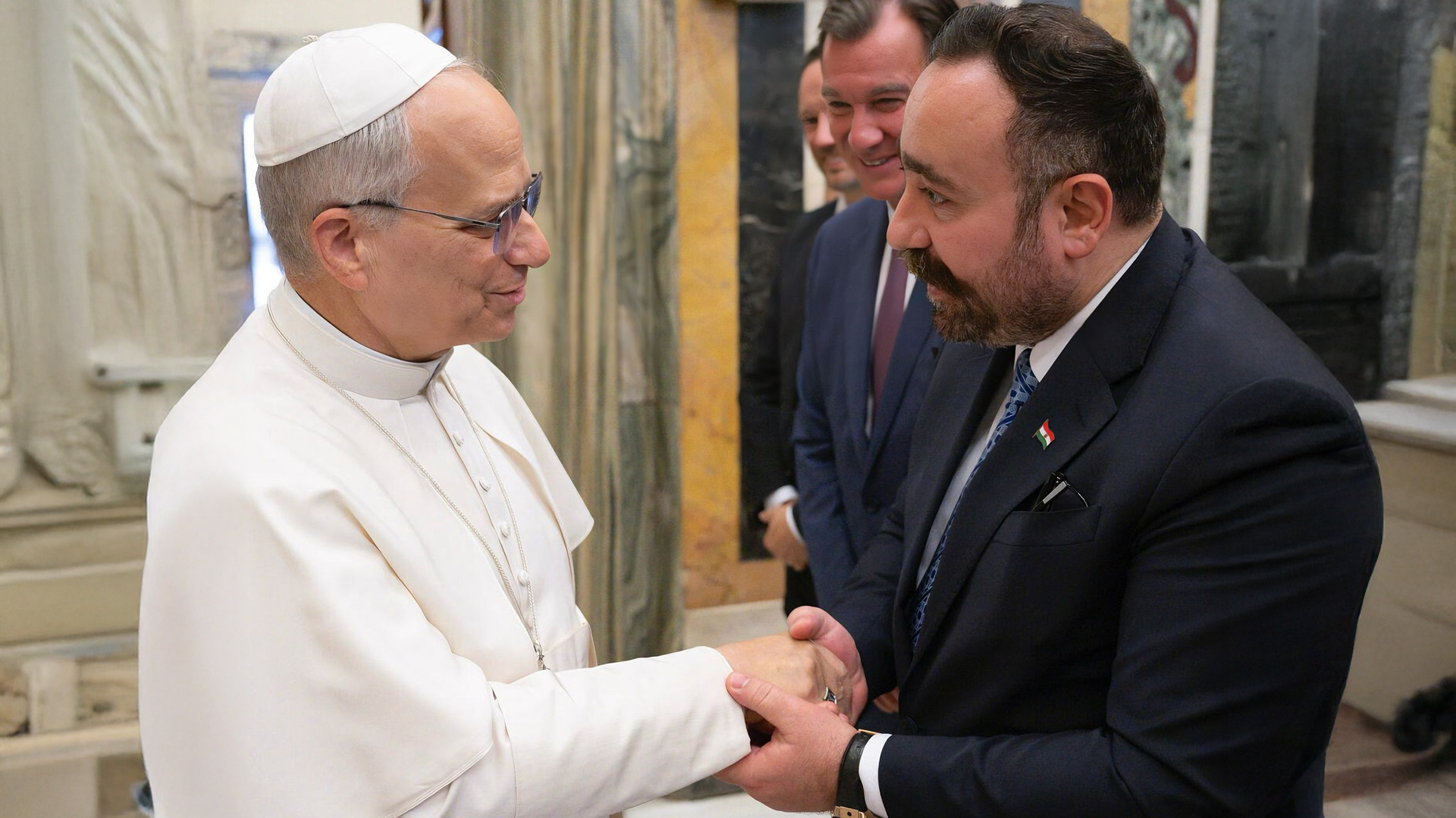 Ano Jawhar Abdoka, the KRG's Minister of Transport and Communications (right), shaking hands with Pope Leo XIV, Aug. 25, 2025. (Photo: Submitted to Kurdistan24)