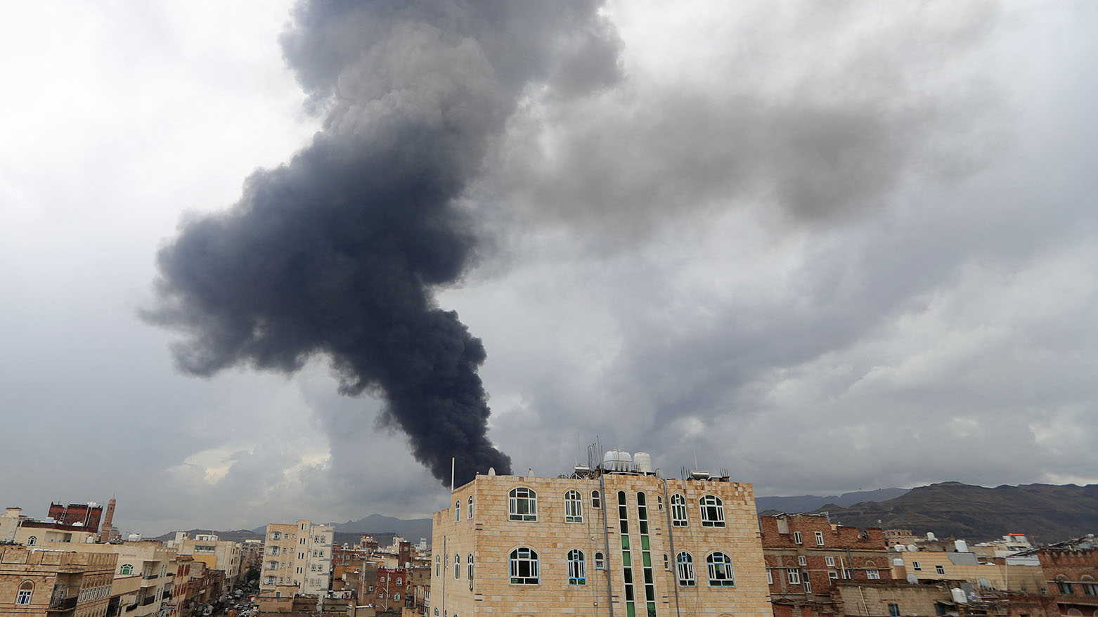 الجيش الإسرائيلي يقول إنّه اعترض صاروخا أطلق من اليمن