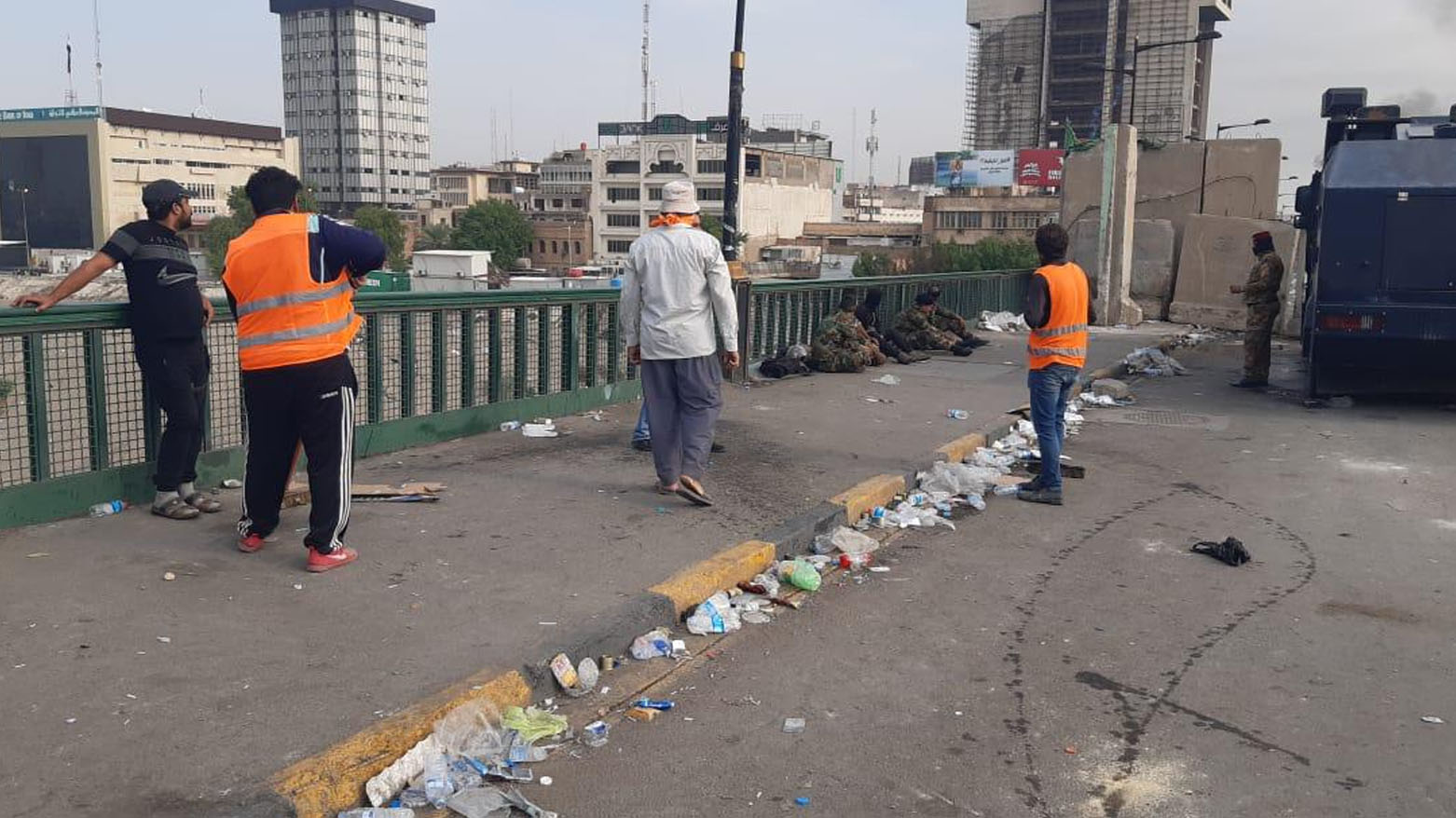 بغداد تطلق حملة صارمة لمكافحة رمي النفايات في الشوارع