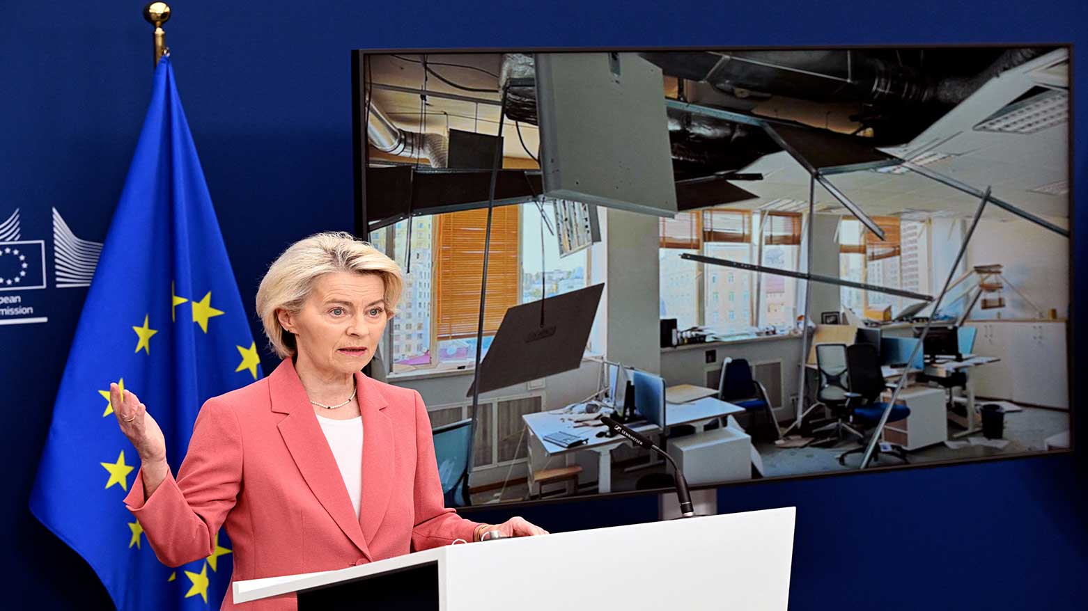 European Commission President Ursula Von der Leyen delivers a statement at the EU headquarters in Brussels on August 28, 2025. (Photo: AFP)