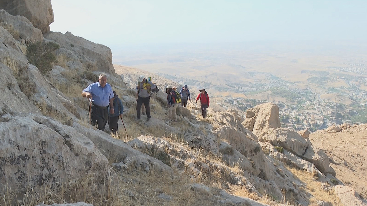 Çiyavanî li Akrê: Welatî û geştyar berê xwe didin sirûşt û dîroka wê
