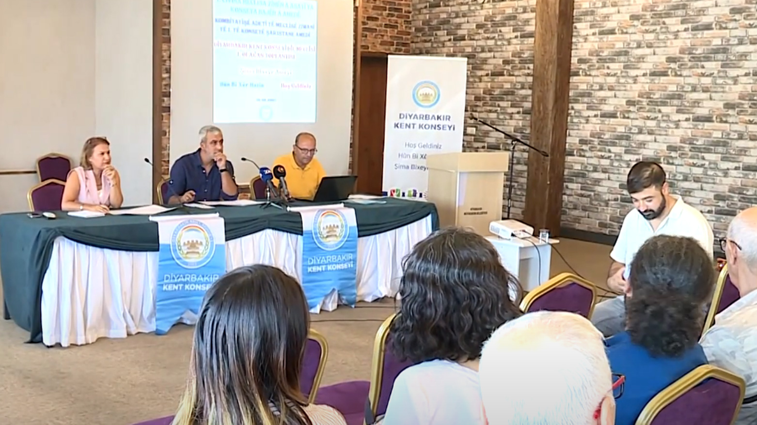 Li Diyarbekirê di bin banê Konseya Bajêr de Meclîsa Ziman hat avakirin
