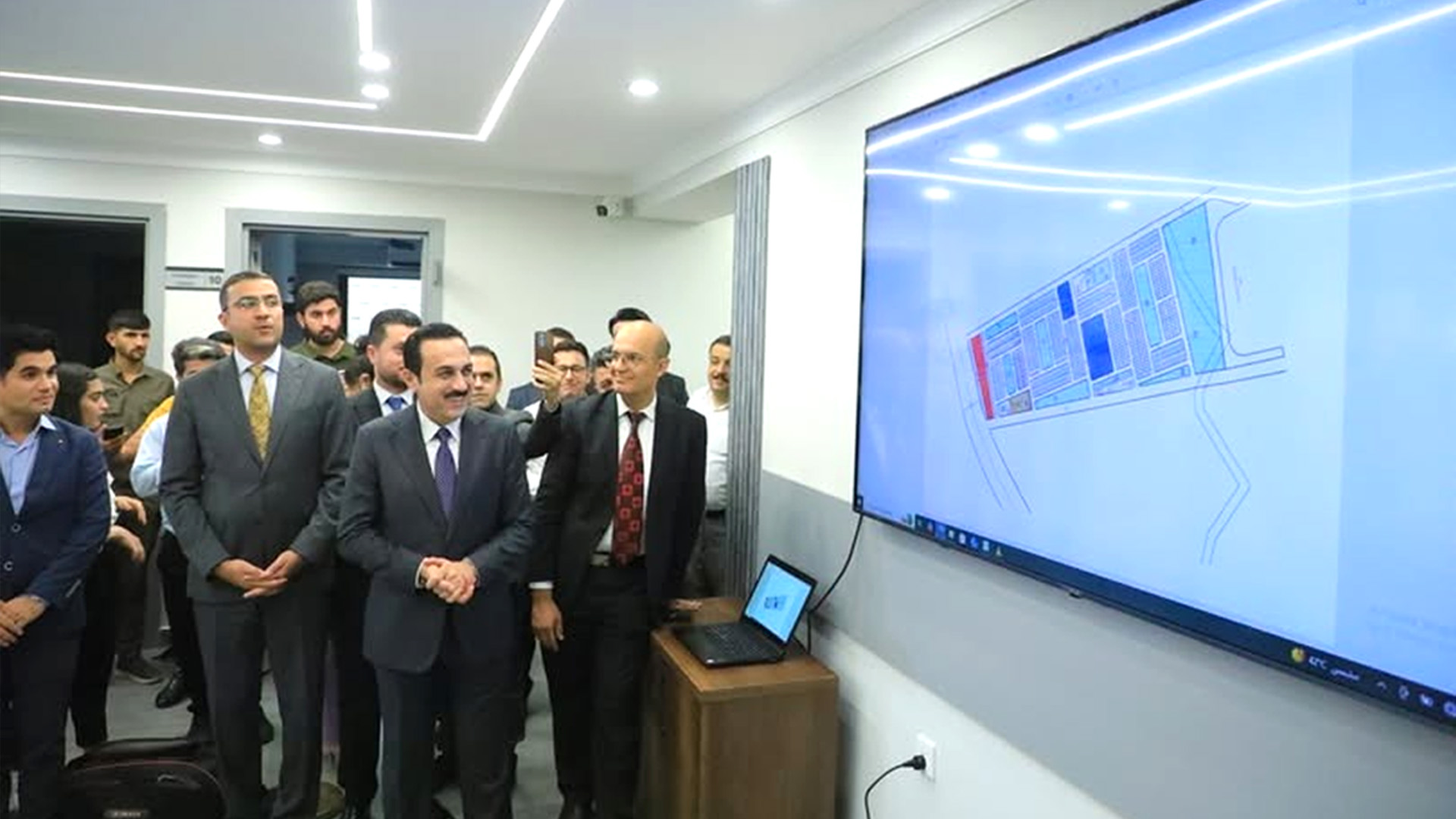 Dest bi belavkirina 2500 parçe erd li ser fermanberên Mexmûrê tê kirin