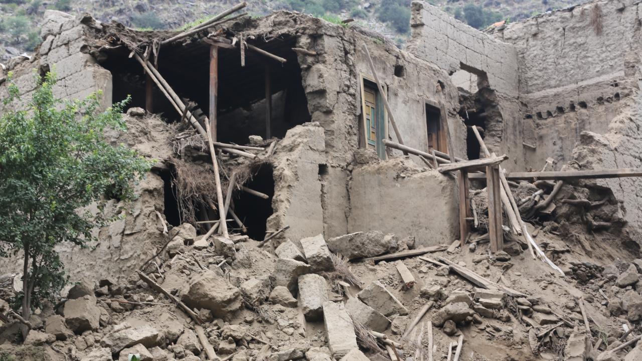 Afganistan’da iki gün arayla ikinci deprem