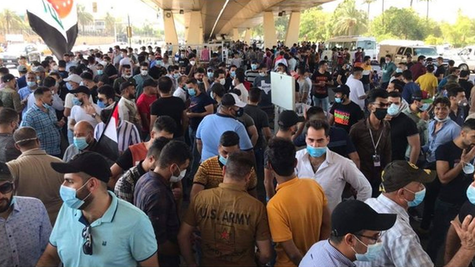 تظاهرات لخريجين جامعيين عراقيين في البصرة (أرشيفية)