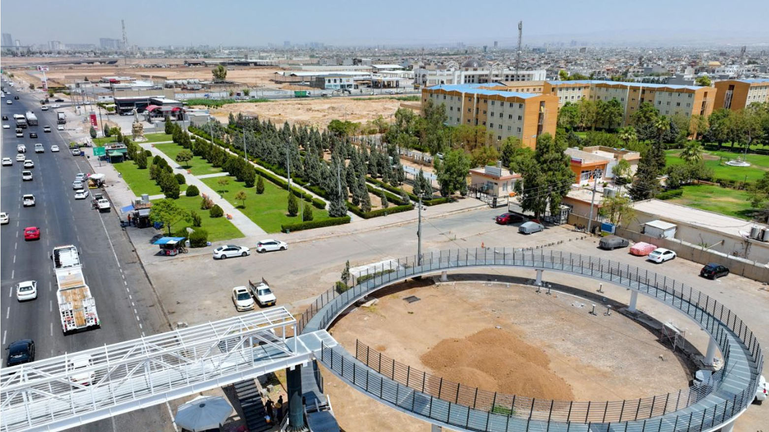 کارەکانی پردی پەڕینەوەی بەردەم بەشە ناوخۆیی شەهید شەوکەت لە قۆناغی کۆتاییدایە