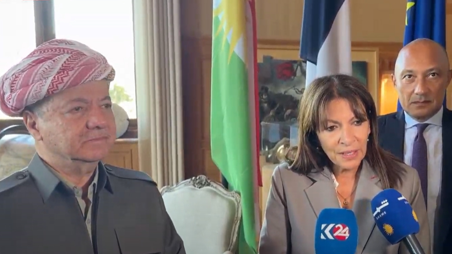 ئان هیدالگۆ پێشوازی لە سەرۆک بارزانی دەکات و ستایشی ڕۆڵی پێشمەرگە دەکات