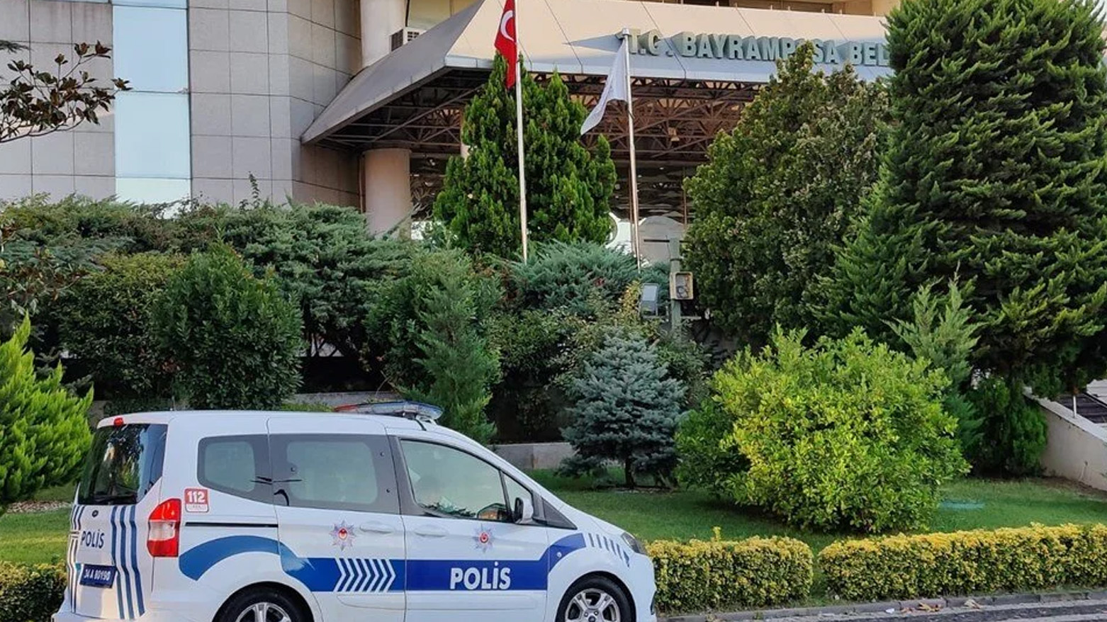 CHP'li Bayrampaşa Belediyesine operasyon