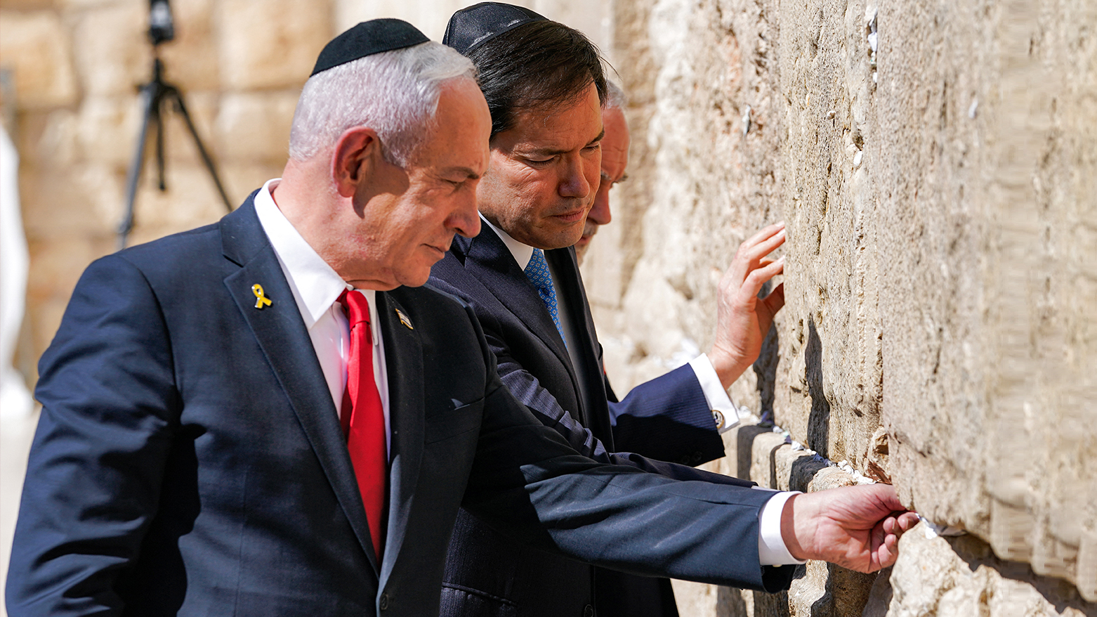 (L to R) Israel's Prime Minister Benjamin Netanyahu, US Secretary of State Marco Rubio, and US ambassador to Israel Mike Huckabee visit the Western Wall, on Sep. 14, 2025. (AFP)