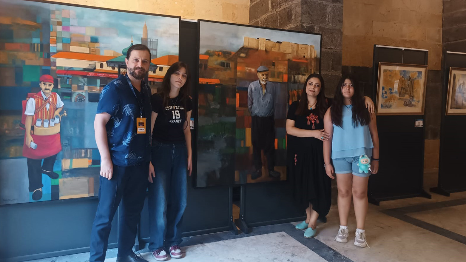 Li Dîlokê Pêşangeha "Ha Heleb Ha Dîlok" bi beşdariya şêwekarên Kurd, Sûrî û Tirk vebû