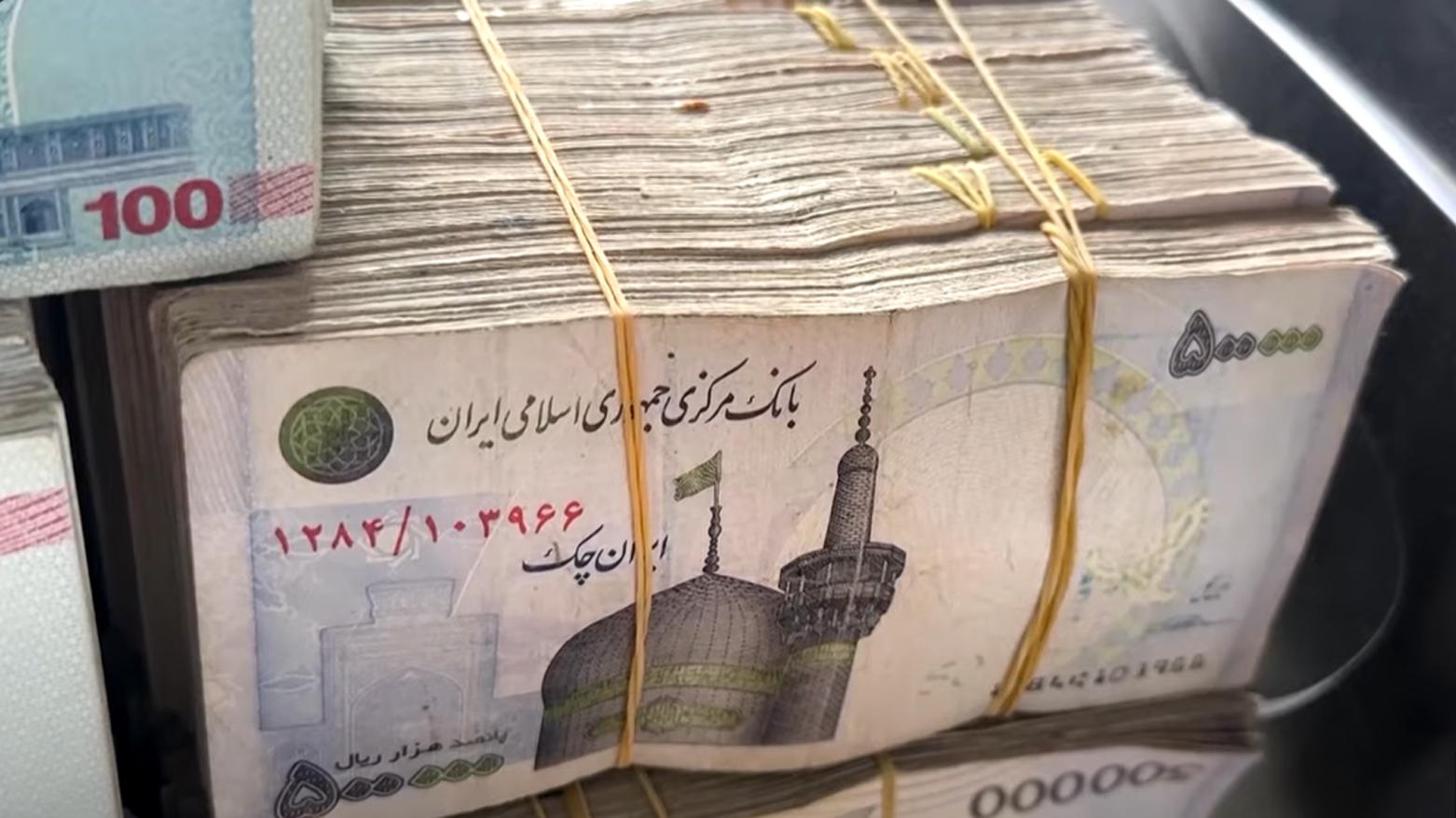 دابەزینی بەهای تومەنی ئێرانی کاریگەری لەسەر بازرگانی هەرێم و ئێران دروست کردووە