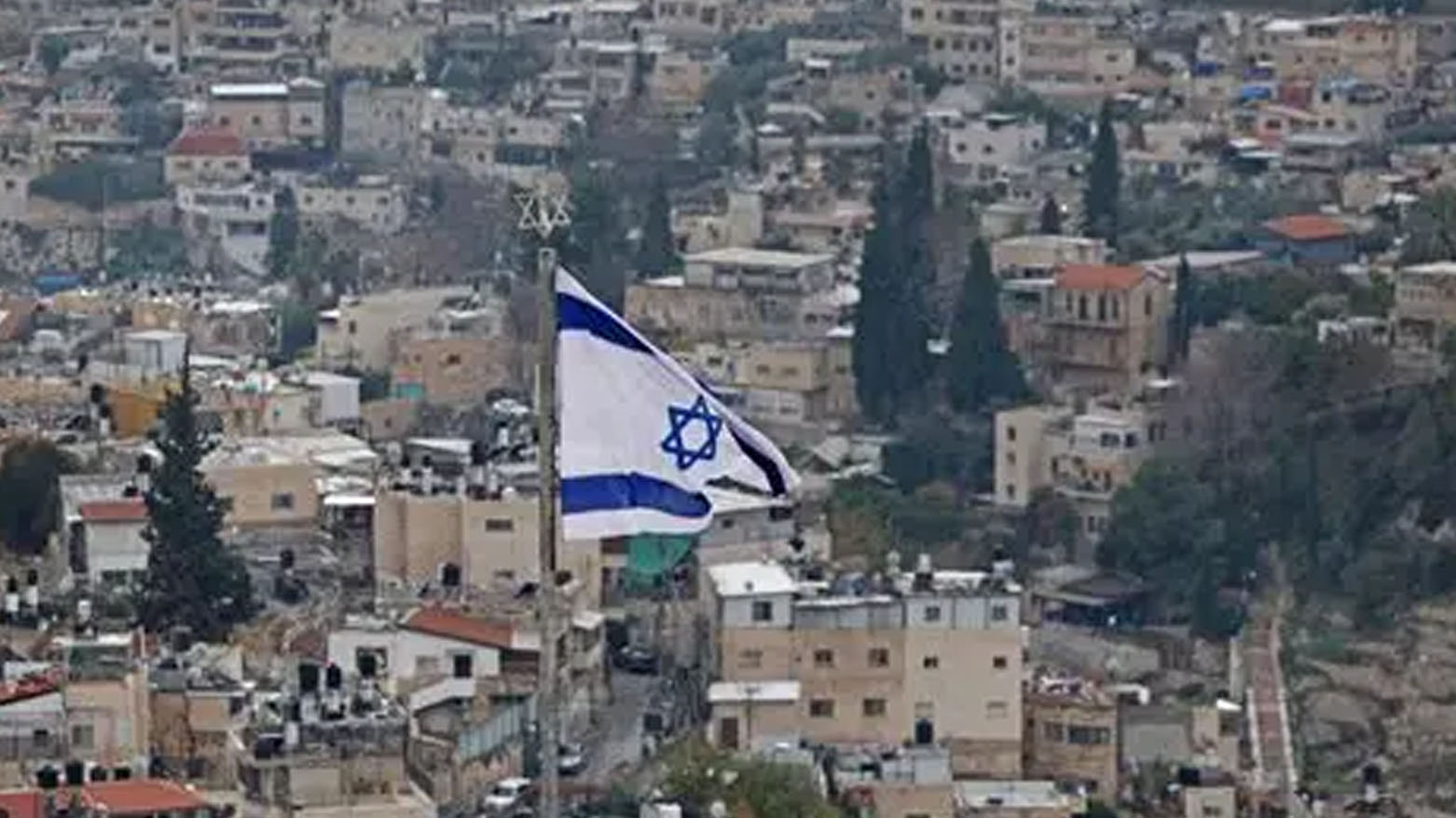 إسرائيل ترحب بإعادة فرض العقوبات على إيران وتعتبرها "ردا على انتهاكاتها النووية"