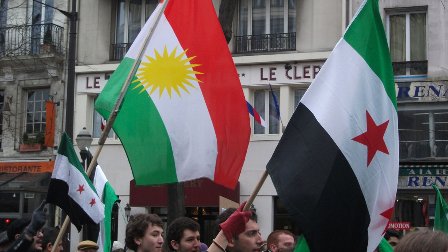 بين الاندماج والتصعيد.. مستقبل الكورد وسوريا بعد زيارة الشرع إلى واشنطن