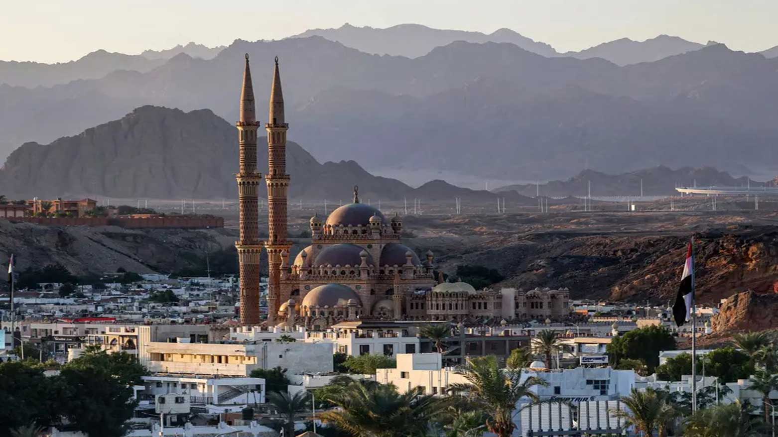 A view of the old market in Egypt’s Red Sea resort city of Sharm el-Sheikh, where the first round of Gaza ceasefire negotiations is being held. (Photo: AFP)