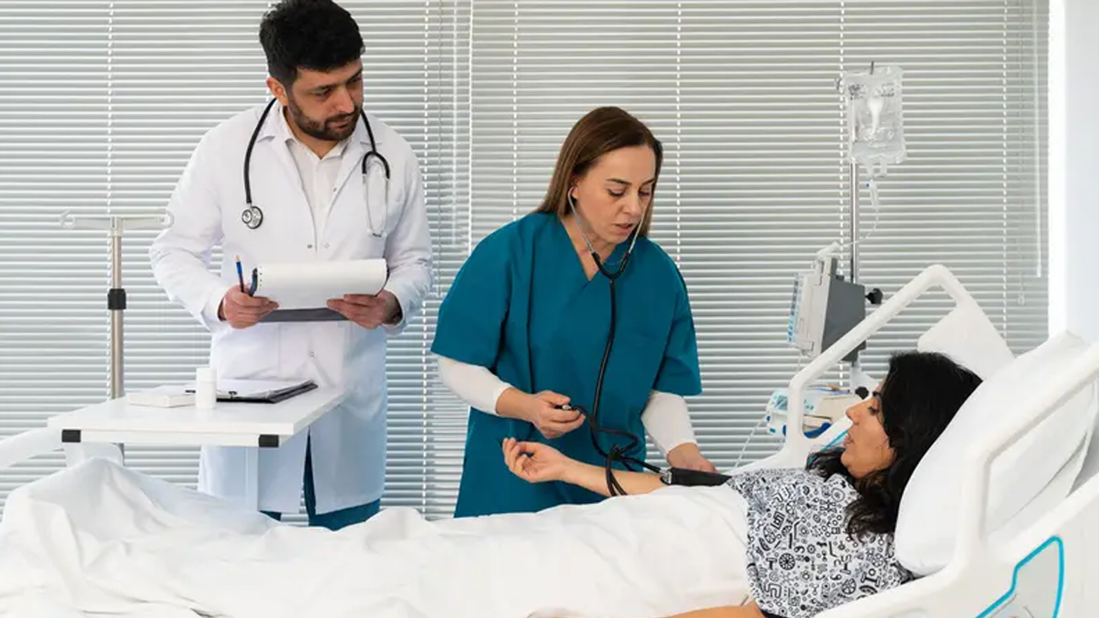 ڕێکخراوی تەندروستیی جیهانی: سێیەکی پزیشک و پەرستارانی ئەورووپا تووشی خەمۆکی بوون