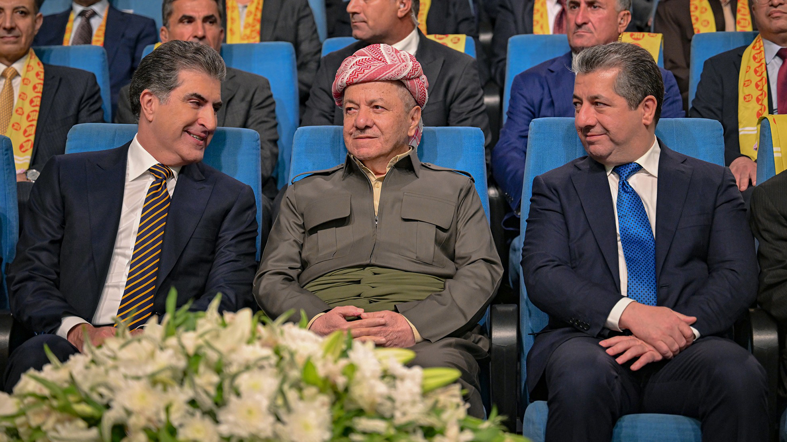 انطلاق الحملة الانتخابية للحزب الديمقراطي الكوردستاني بحضور الرئيس بارزاني ونائبيه