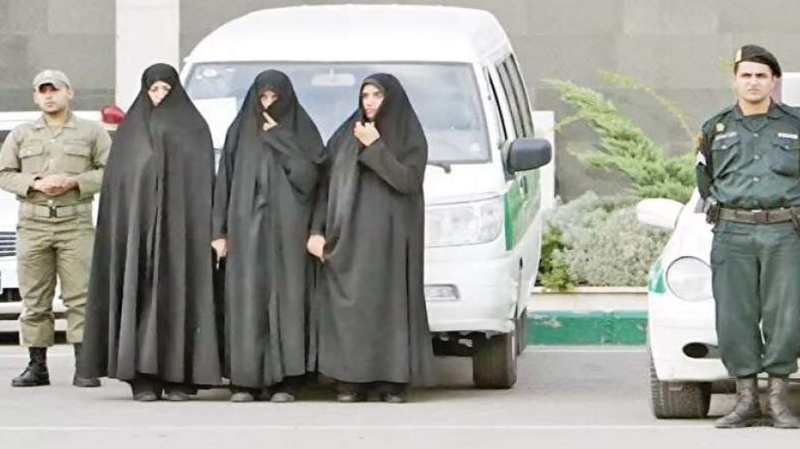 چەکدارانی بەسیجی سەر بە سوپای پاسداران لە شارەکانی ئێراندا بڵاو دەکرێنەوە