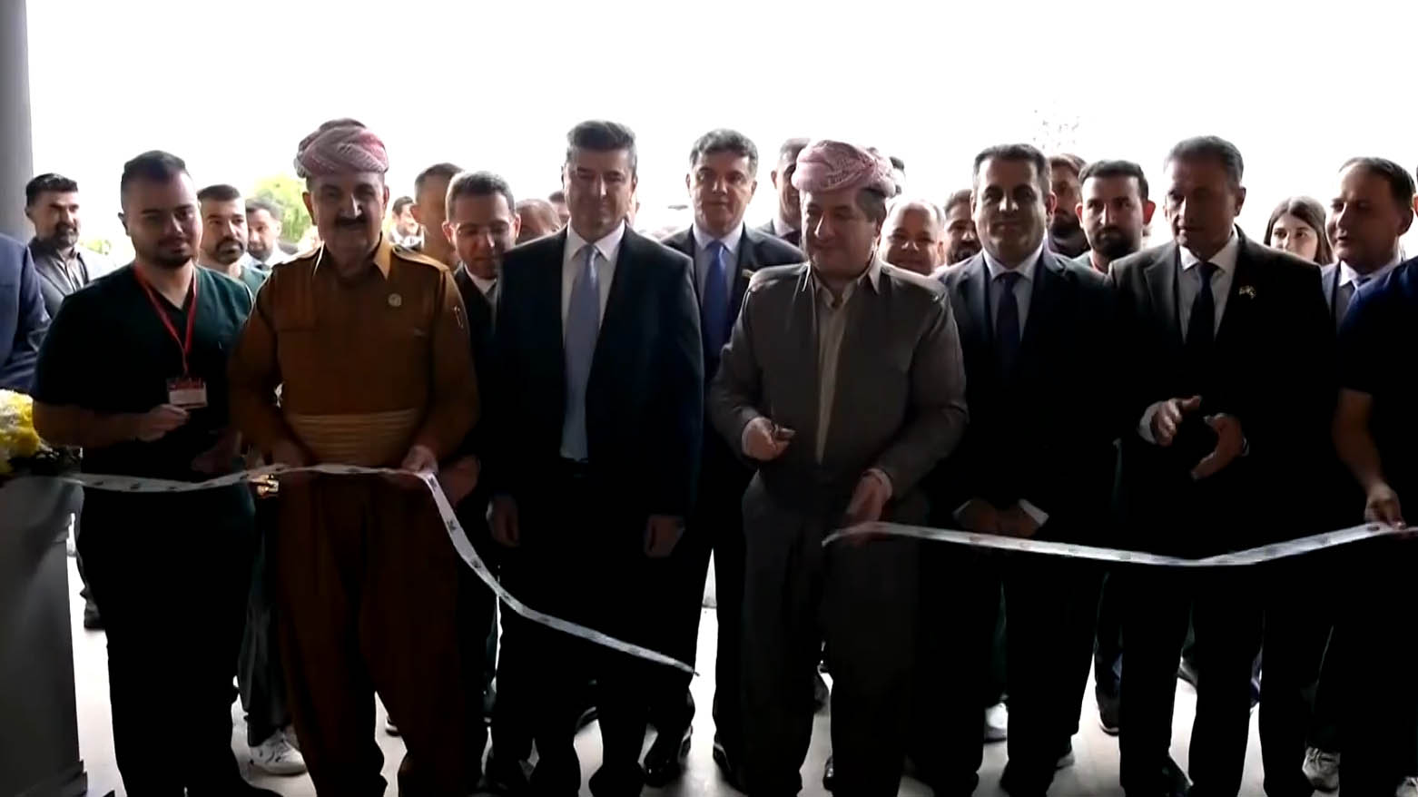 رئيس حكومة إقليم كوردستان يفتتح مستشفى في آميدي (العمادية)