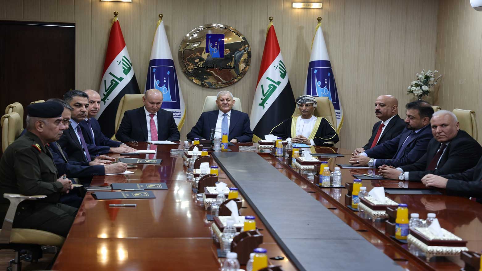 Iraqi President Abdul Latif Rashid, (C), Mohamed al-Hassan, UN Special Envoy and Head of UNAMI, (C-R), Nov. 8, 2025. (Photo: UNAMI)